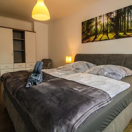 Moderne Fewo Sky Netflix Terrasse Burgblick Boxspringbett Waschtrockner Bullay Εξωτερικό φωτογραφία
