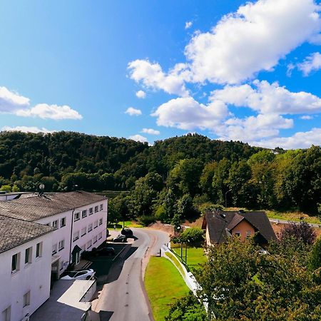 Moderne Fewo Sky Netflix Terrasse Burgblick Boxspringbett Waschtrockner Bullay Εξωτερικό φωτογραφία