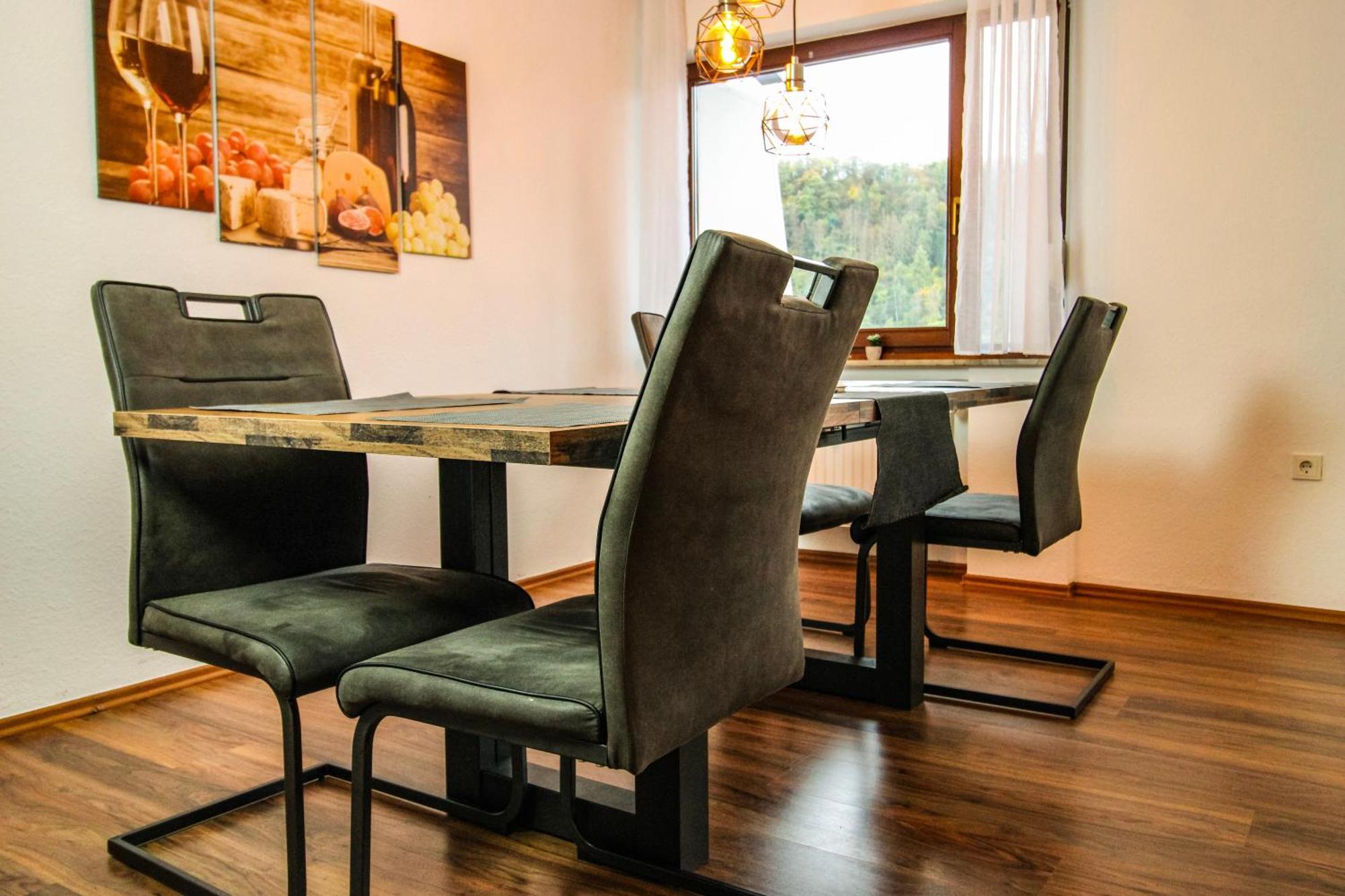 Moderne Fewo Sky Netflix Terrasse Burgblick Boxspringbett Waschtrockner Bullay Εξωτερικό φωτογραφία
